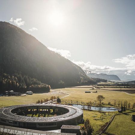 Olm Nature Escape - Eco Aparthotel Campo Tures Zewnętrze zdjęcie